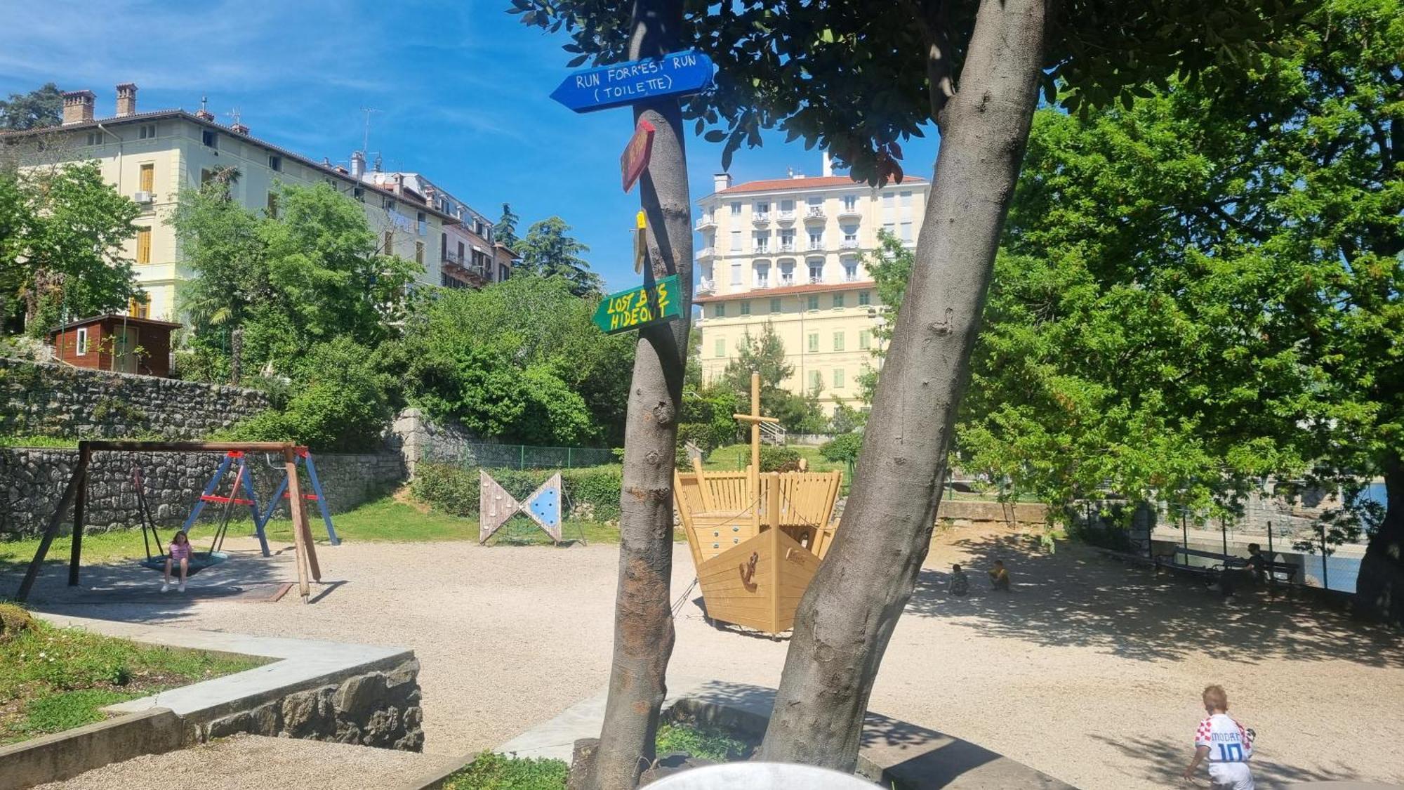 Apartment With Direct Sea View, Free Parking And Close To Beaches And Promenade Lovran Zewnętrze zdjęcie